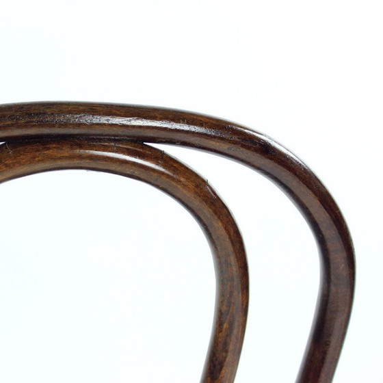 Image 1 of Chaise de bistrot vintage Thonet n°16 par Ton, Tchécoslovaquie années 1960