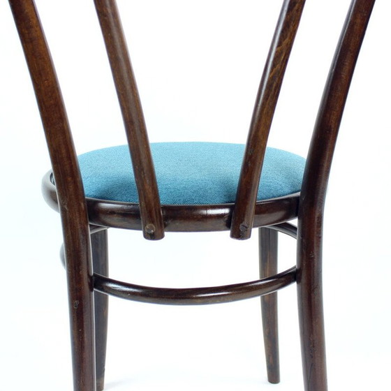 Image 1 of Chaise de bistrot vintage Thonet n°16 par Ton, Tchécoslovaquie années 1960
