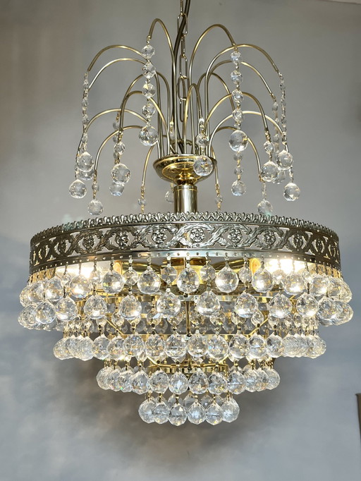 Chandelier design Swarovski boules de cristal feuille d'or