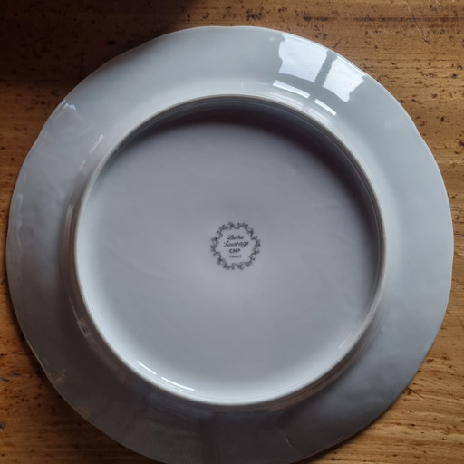 10 Assiettes  Lierre Sauvage Et Femme Au Chapeau Cnp