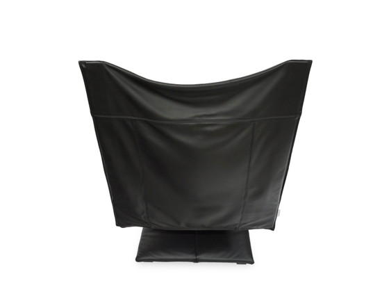 Image 1 of Ligne Roset Zen Fauteuil Cuir Noir Piétement luge