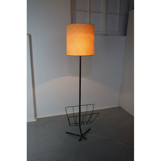 Image 1 of Lampadaire vintage avec porte-journaux 1950s