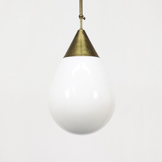 Image 1 of Grande lampe pendante art déco en opaline en forme de goutte