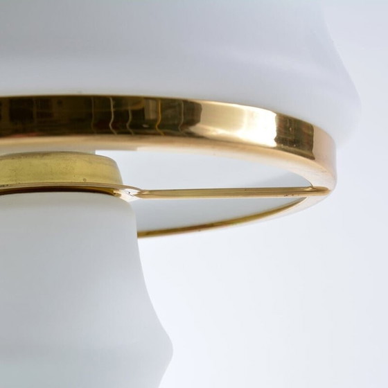 Image 1 of Lampe de table vintage en verre blanc et laiton par Osvetlovaci Sklo, Tchécoslovaquie 1970