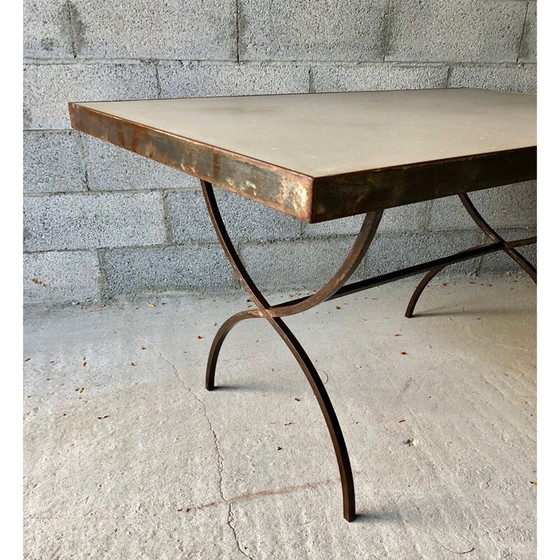 Image 1 of Table ou bureau vintage en fer forgé et ciment 1960