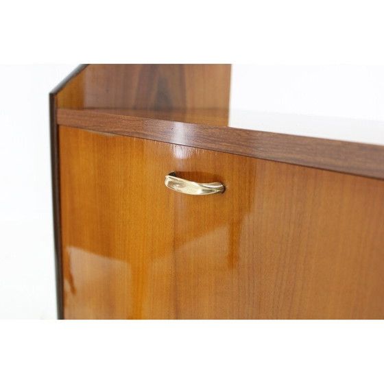 Image 1 of Paire de tables de chevet vintage en noyer, Italie 1960