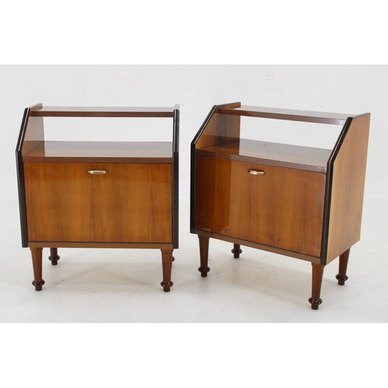 Image 1 of Paire de tables de chevet vintage en noyer, Italie 1960