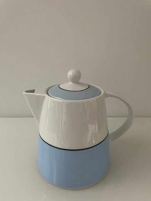 Théière au design moderne Baby Blue, White With Black Edge