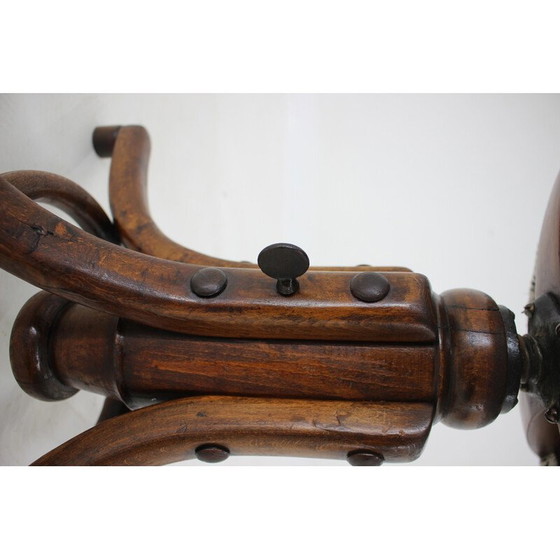 Image 1 of Tabouret de piano vintage en bois courbé et hêtre ,Tchécoslovaquie années 1930