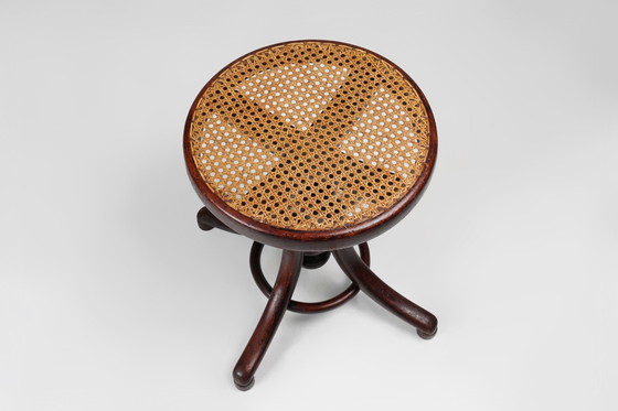 Image 1 of Tabouret de piano autrichien en hêtre et bentwood par Michael Thonet pour Thonet, 1890s