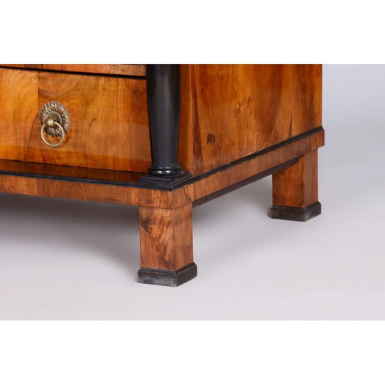 Image 1 of Commode Vintage Biedermeier en noyer, Tchécoslovaquie 1820-1829