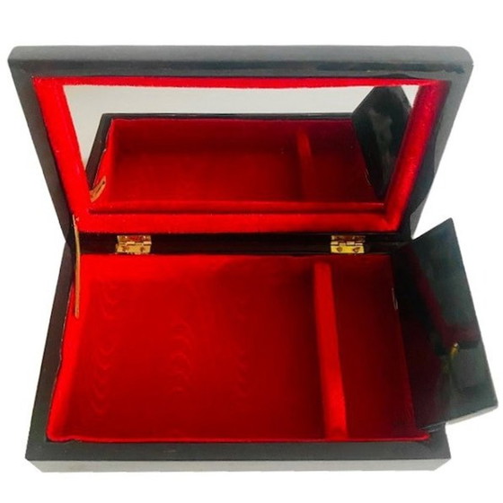 Image 1 of Boîte à bijoux japonaise vintage incrustée de nacre