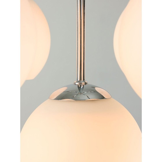 Image 1 of Lustre vintage en chrome et verre opalin, Italie 1970