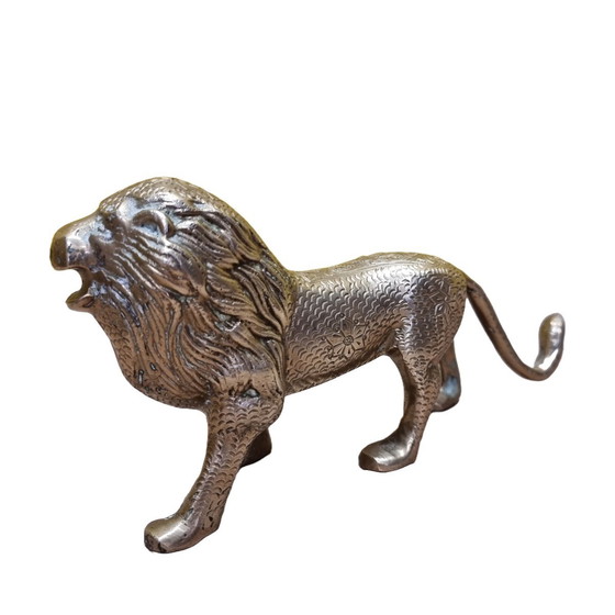 Image 1 of Lion vintage en laiton massif