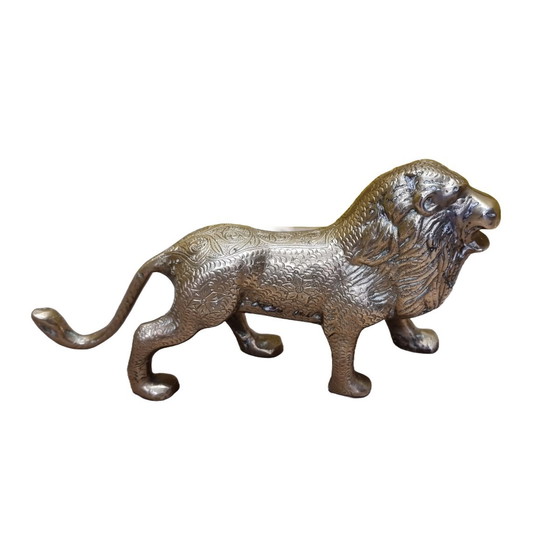 Image 1 of Lion vintage en laiton massif