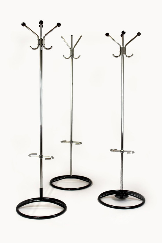 Image 1 of Porte-manteaux Bauhaus en chrome, 1930S, lot de 3