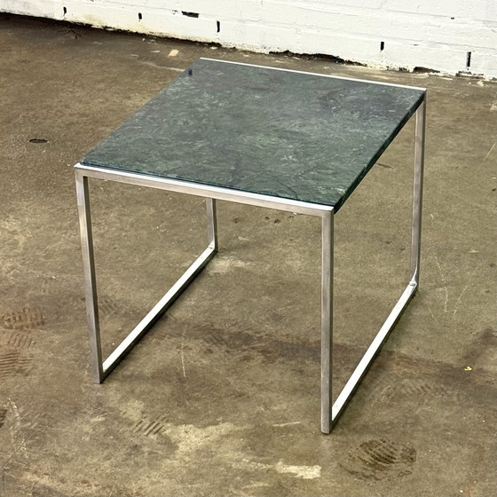 Image 1 of Table d'appoint avec cadre en chrome et plateau en marbre vert