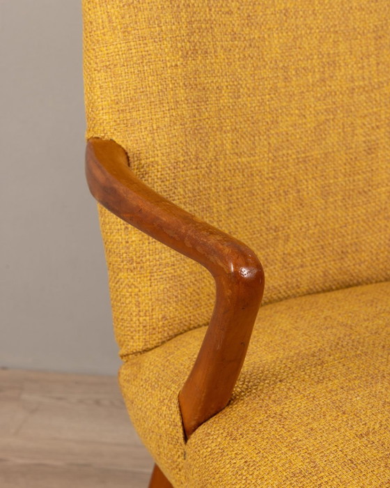Image 1 of Fauteuil italien vintage en tissu jaune, années 1960