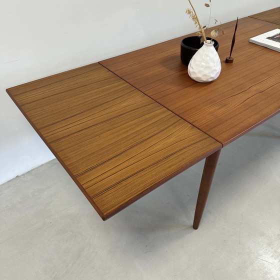 Image 1 of Table de salle à manger extensible vintage danoise