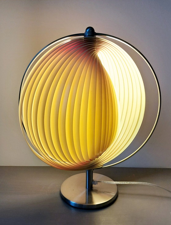 Image 1 of Lampe Moon Kare Jaune. Années 80