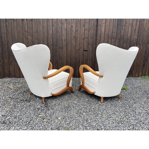 Paire de fauteuils vintage avec oreilles en tissu bouclé blanc, Italie 1960