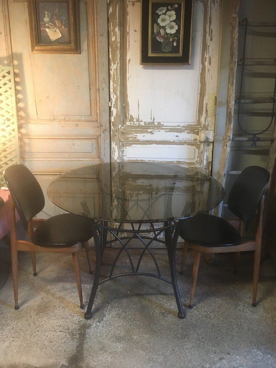 Image 1 of Table Ronde Pieds Métal Et Verre Fumée