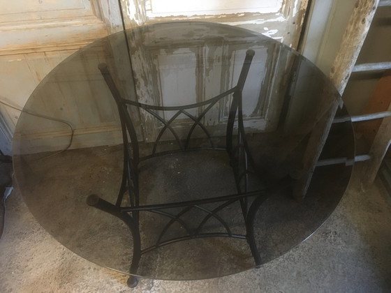 Image 1 of Table Ronde Pieds Métal Et Verre Fumée