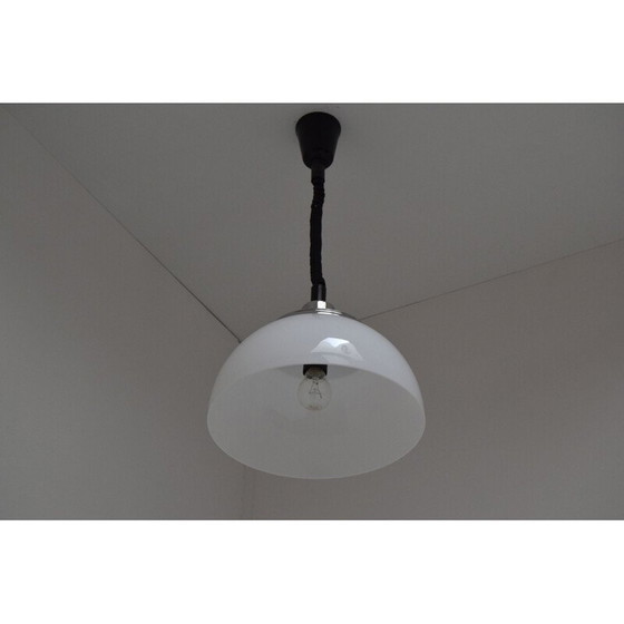 Image 1 of Lampe suspendue vintage en plastique et chrome par Harvey Guzzini pour Meblo, Italie 1970