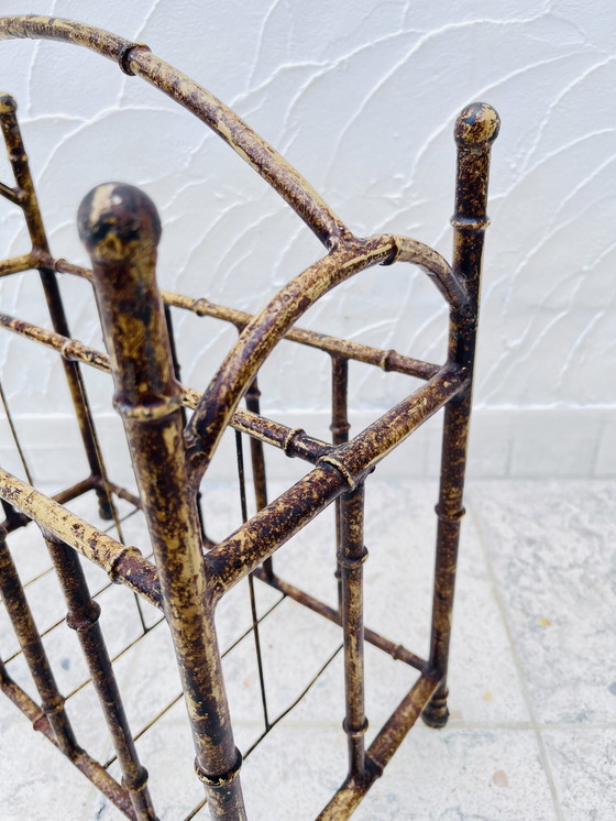 Image 1 of Porte-Revues en Métal Art Déco