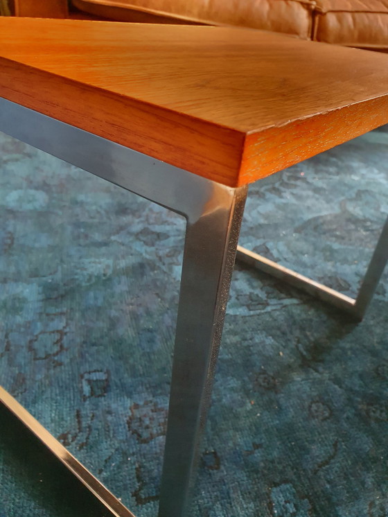 Image 1 of Table gigogne avec plateau en chrome et bois