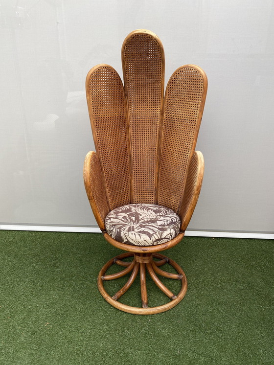 Image 1 of Chaise à main en rotin vintage