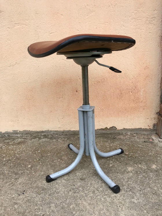 Image 1 of Tabouret Monte Et Baisse