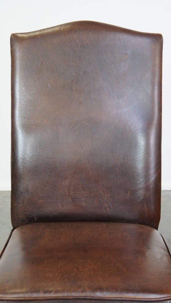 Image 1 of 6 x Chaise de salle à manger en cuir de mouton foncé
