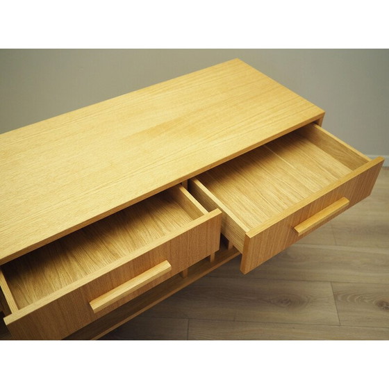 Image 1 of Buffet scandinave vintage en chêne