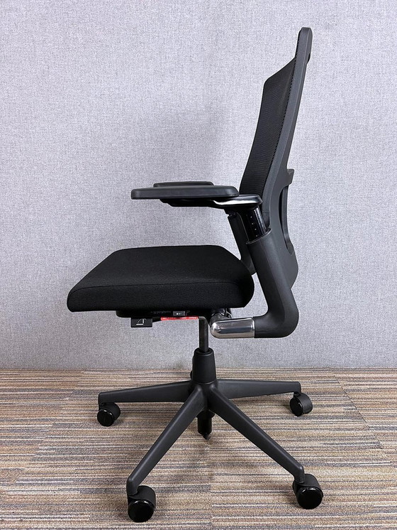 Image 1 of Ahrend 2020 Verta Office Chair