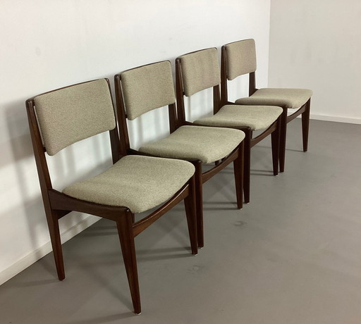 4 chaises de salle à manger scandinaves en bois, 1960