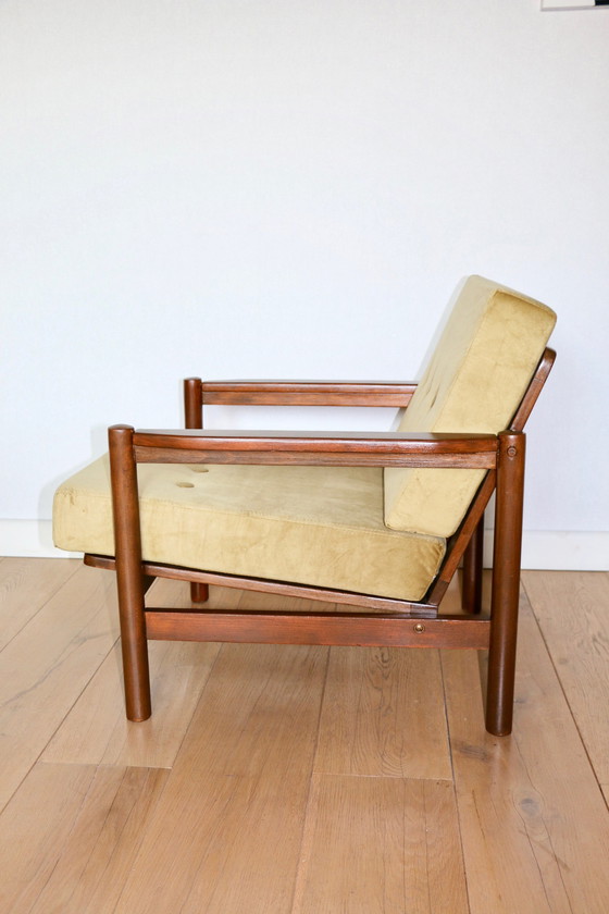 Image 1 of Fauteuil vintage en velours olive-citron, 1970S