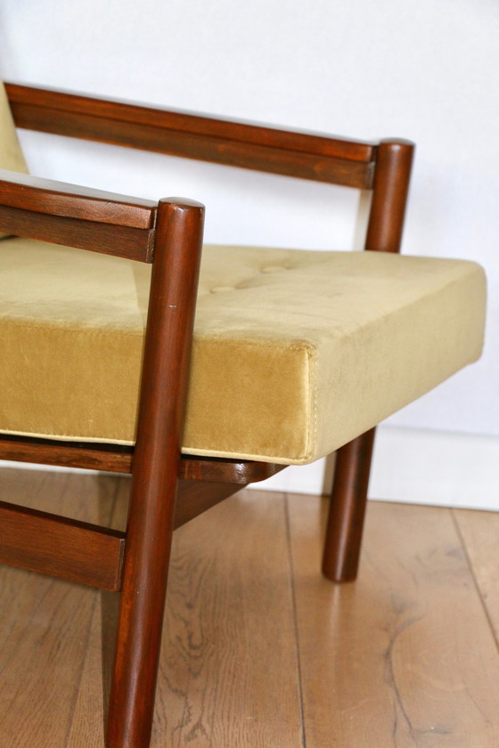 Image 1 of Fauteuil vintage en velours olive-citron, 1970S