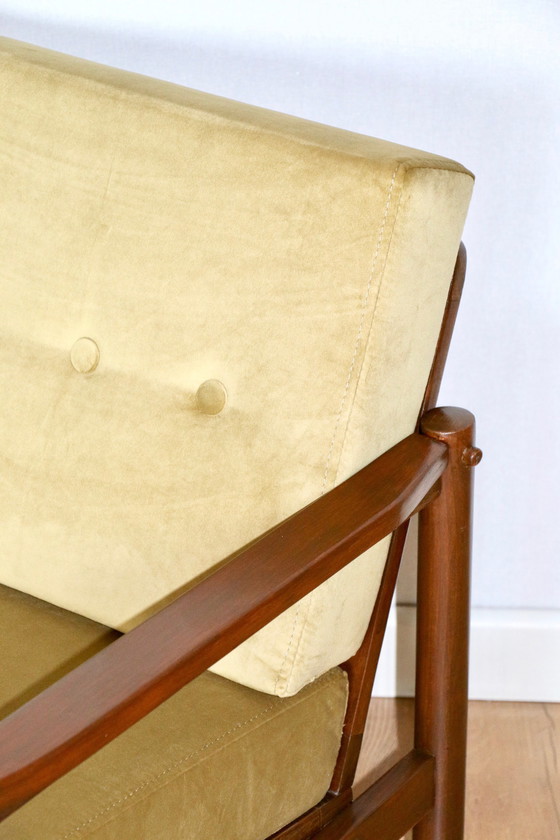 Image 1 of Fauteuil vintage en velours olive-citron, 1970S