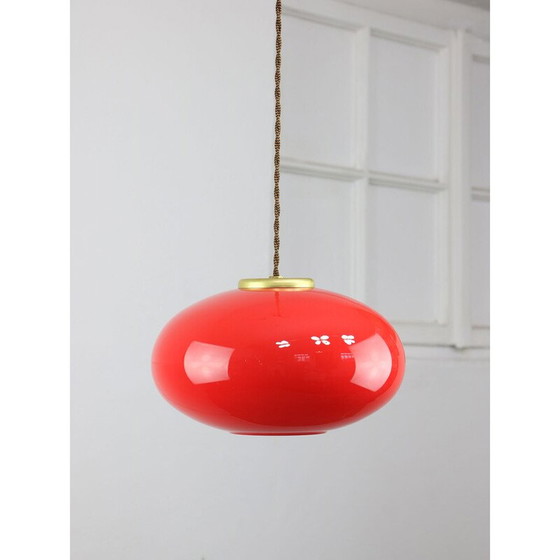 Image 1 of Lampe suspendue vintage en laiton et verre rouge, Italie 1960