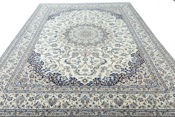 Image 1 of 408 X 300 cm Tapis persan nain noué à la main avec soie