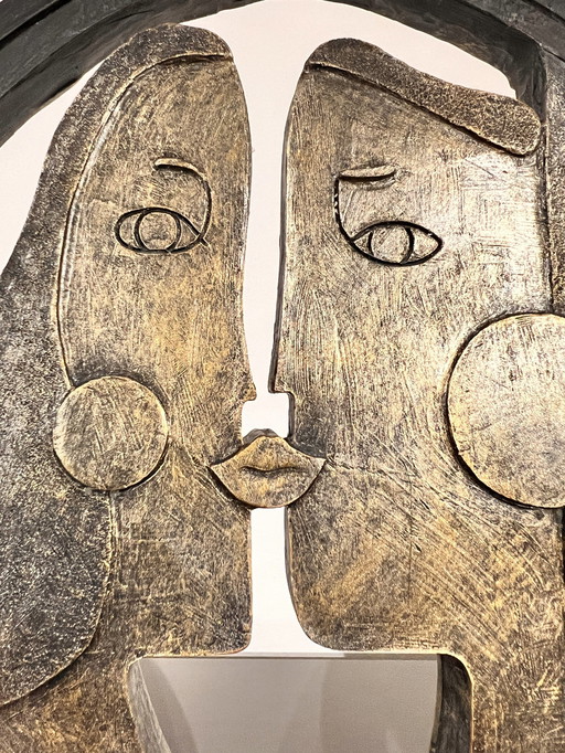 Image, The Kiss