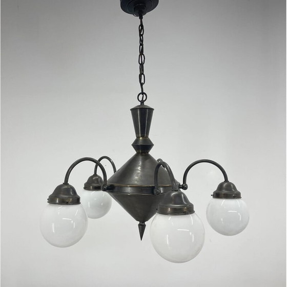 Image 1 of Lustre Art Déco en métal et verre de lait, années 1930