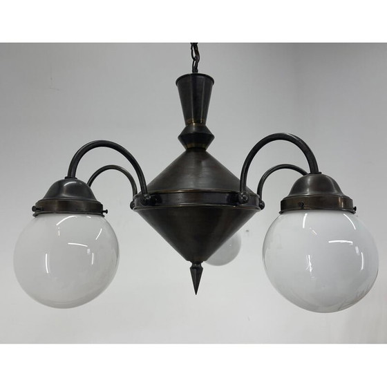 Image 1 of Lustre Art Déco en métal et verre de lait, années 1930