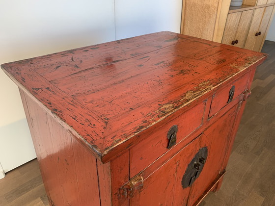 Image 1 of Ancienne armoire chinoise traditionnelle