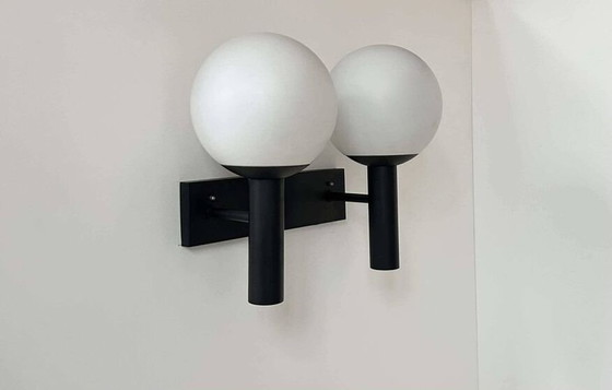 Image 1 of Applique Double En Opaline Et Métal Laqué Noir Par Raak - Pays-Bas 1960