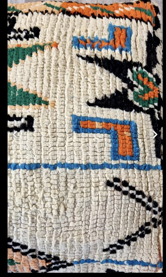 Image 1 of Tabouret marocain vintage, coussin de siège en berbère.