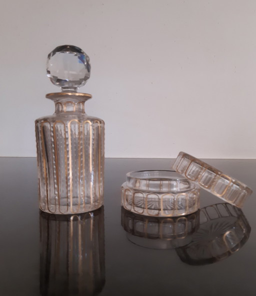 Rare flacon de parfum en cristal de Baccarat avec boîte à poudre