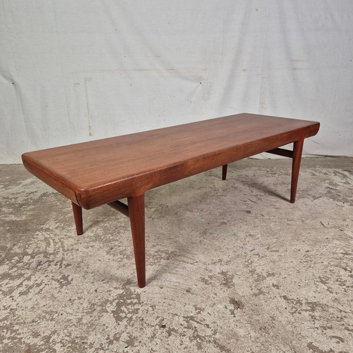 Johannes Andersen, Silkeborg Table basse danoise vintage en teck