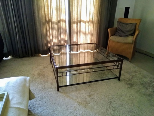 Table basse avec 2 plateaux en verre